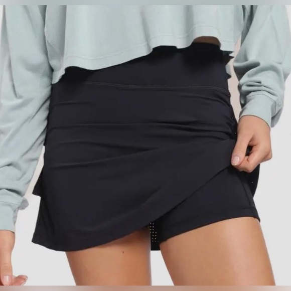 Mono B Tennis Skirt NWT - Picture 1 of 4